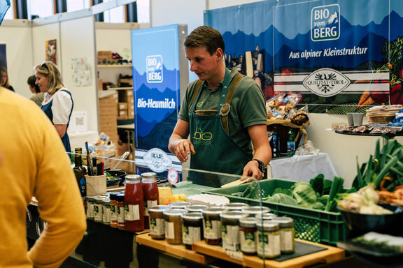 Produktverkostung auf der Tiroler Nachhaltigkeitsmesse | © überall GmbH