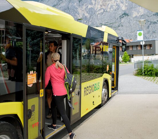 Öffentliche Anreise mit dem Bus | © Tirol Werbung / Herbig Hans