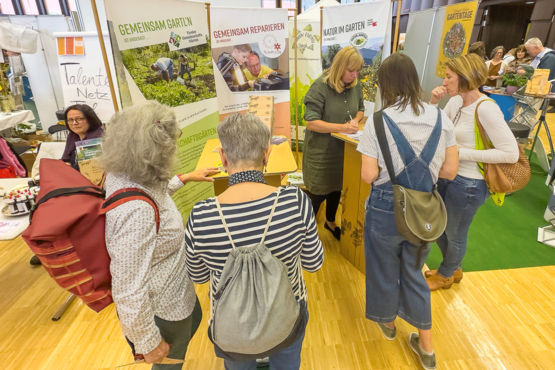 Beratung auf der Nachhaltigkeitsmesse | © Congress Messe Innsbruck Beratung auf der Nachhaltigkeitsmesse | © Congress Messe Innsbruck