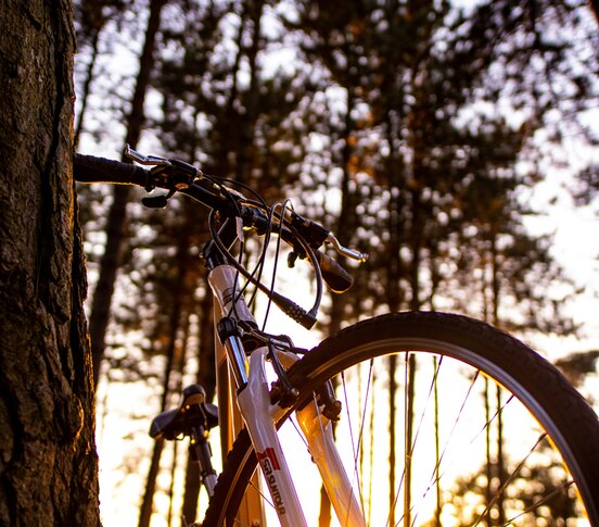 Bike | © unsplash / Nicola Nuttall Bike | © unsplash / Nicola Nuttall